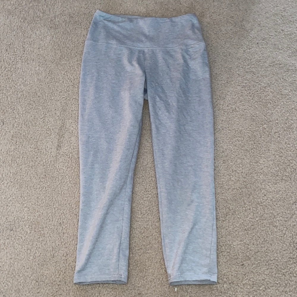 Zobha Cropped Legging Size Small Light Heathered Grey
